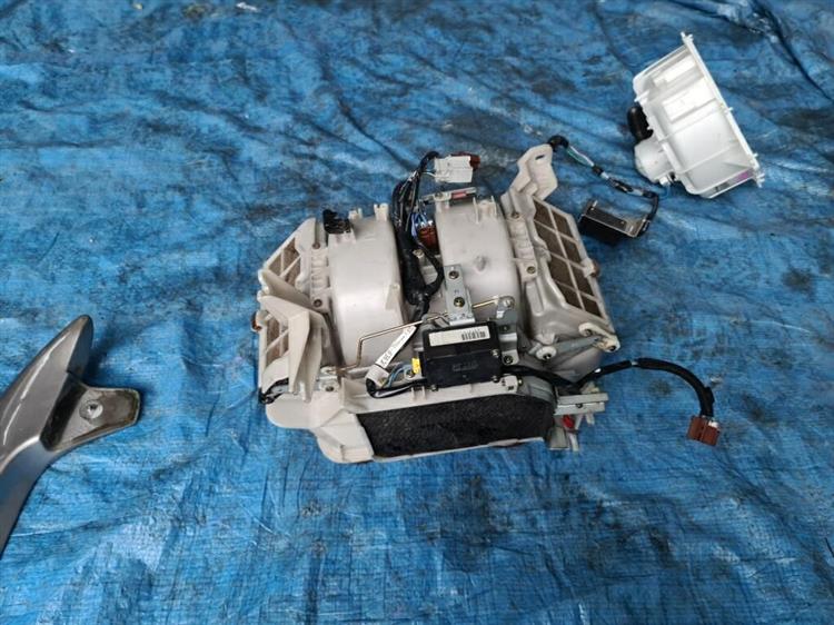 Мотор печки Хонда Легенд в Череповце 206136